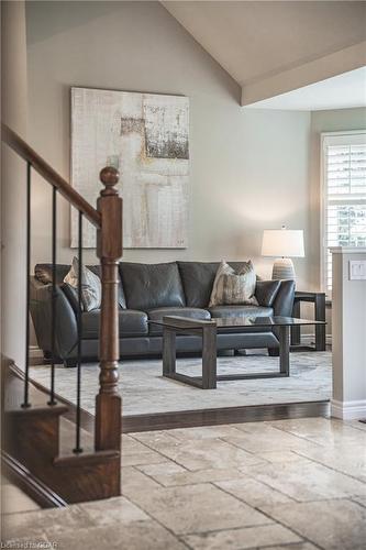 46 Cross Creek Boulevard, Guelph, ON - Indoor Photo Showing Living Room