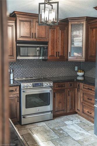 46 Cross Creek Boulevard, Guelph, ON - Indoor Photo Showing Kitchen