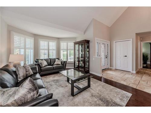 46 Cross Creek Boulevard, Guelph, ON - Indoor Photo Showing Living Room