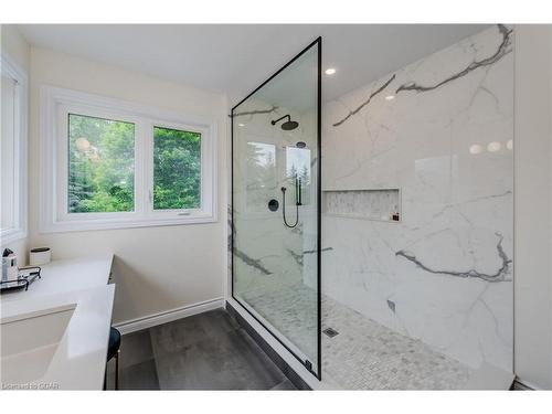 46 Cross Creek Boulevard, Guelph, ON - Indoor Photo Showing Bathroom