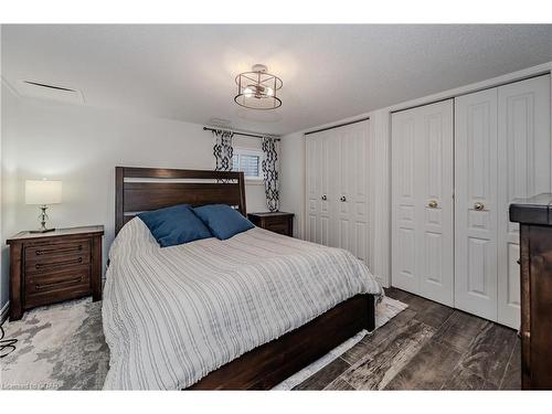 46 Cross Creek Boulevard, Guelph, ON - Indoor Photo Showing Bedroom