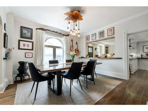 24 Ramore Street, Cambridge, ON - Indoor Photo Showing Dining Room