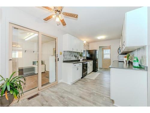 255 Camille Crescent, Waterloo, ON - Indoor Photo Showing Kitchen