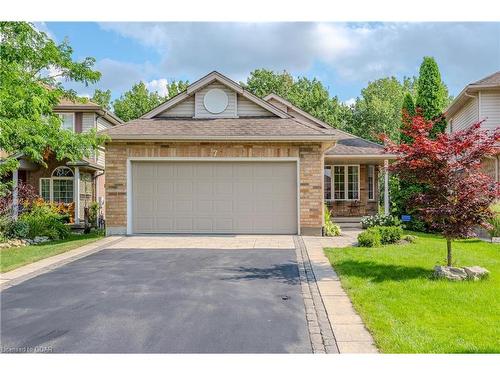 7 Whitetail Court, Guelph, ON - Outdoor With Facade