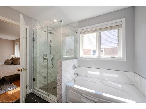 7 Whitetail Court, Guelph, ON - Indoor Photo Showing Bathroom