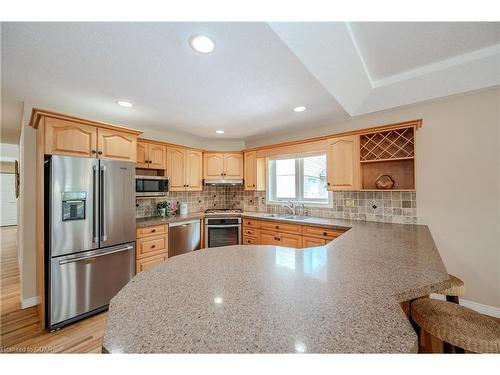 7 Whitetail Court, Guelph, ON - Indoor Photo Showing Kitchen With Double Sink