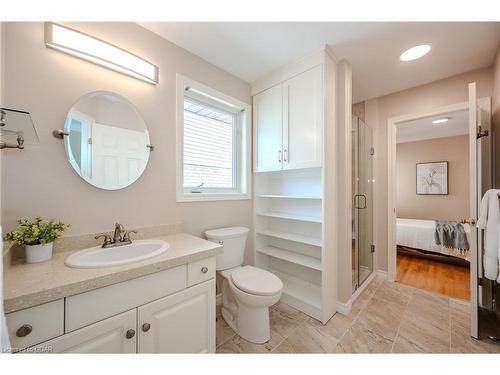 7 Whitetail Court, Guelph, ON - Indoor Photo Showing Bathroom