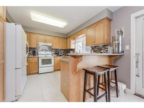 101 Thomas Boulevard, Elora, ON - Indoor Photo Showing Kitchen