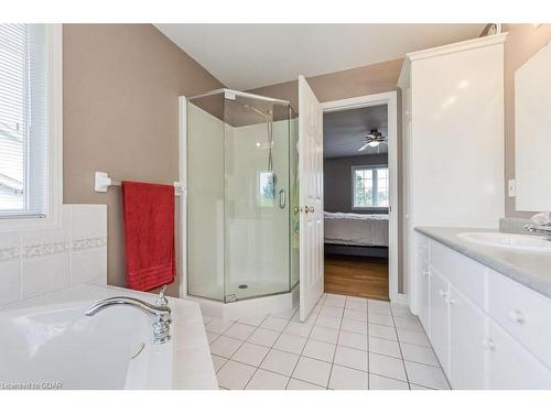 101 Thomas Boulevard, Elora, ON - Indoor Photo Showing Bathroom