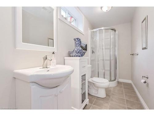 101 Thomas Boulevard, Elora, ON - Indoor Photo Showing Bathroom