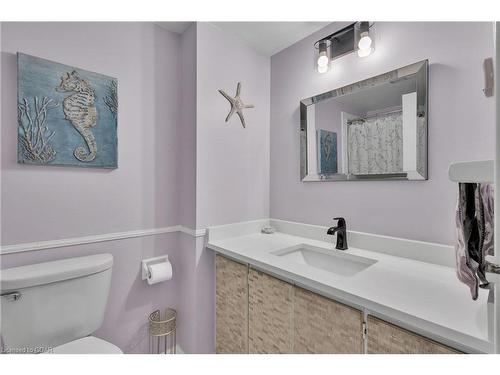 206-93 Westwood Road, Guelph, ON - Indoor Photo Showing Bathroom