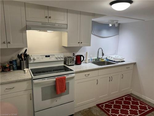 9 Oriole Crescent, Guelph, ON - Indoor Photo Showing Kitchen