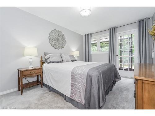 6555 Third Line, Fergus, ON - Indoor Photo Showing Bedroom