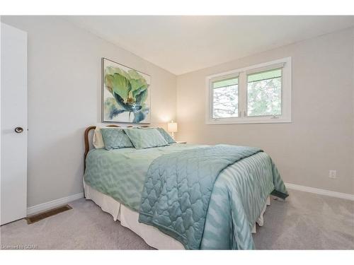 6555 Third Line, Fergus, ON - Indoor Photo Showing Bedroom