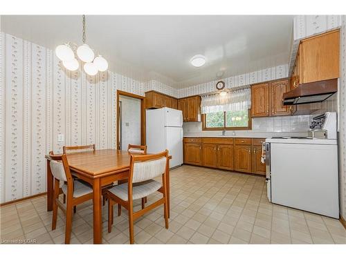 454 Speedvale Avenue E, Guelph, ON - Indoor Photo Showing Kitchen