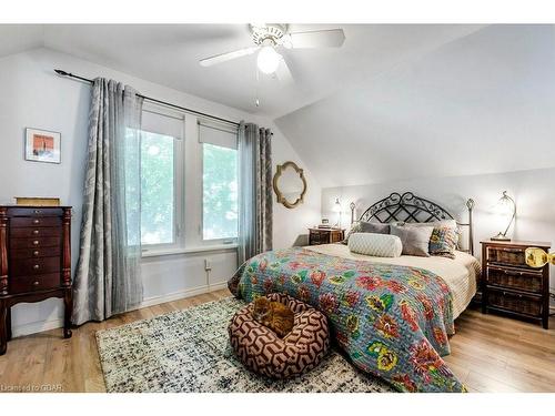 377 York Road, Guelph, ON - Indoor Photo Showing Bedroom