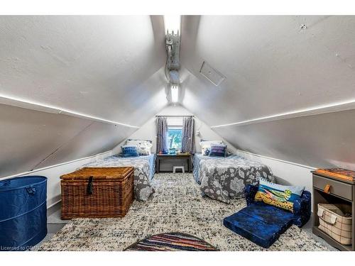 377 York Road, Guelph, ON - Indoor Photo Showing Bedroom