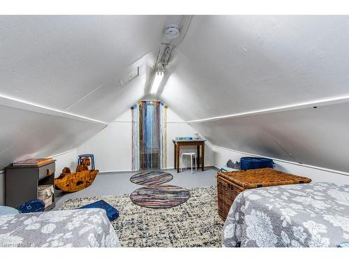 377 York Road, Guelph, ON - Indoor Photo Showing Bedroom