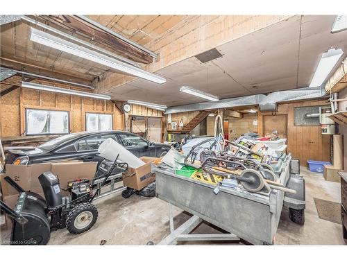 400 Wilson Street, Guelph/Eramosa, ON - Indoor Photo Showing Garage