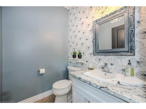 90 Cardigan Street, Guelph, ON - Indoor Photo Showing Bathroom