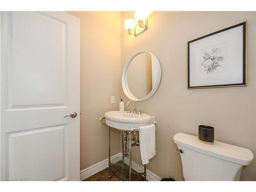 90 Cardigan Street, Guelph, ON - Indoor Photo Showing Bathroom