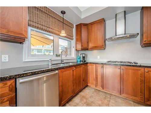 90 Cardigan Street, Guelph, ON - Indoor Photo Showing Kitchen