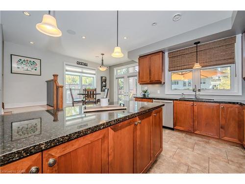 90 Cardigan Street, Guelph, ON - Indoor Photo Showing Kitchen