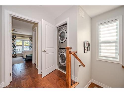 90 Cardigan Street, Guelph, ON - Indoor Photo Showing Laundry Room