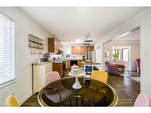 38 Grassyplain Drive, Hamilton, ON - Indoor Photo Showing Dining Room