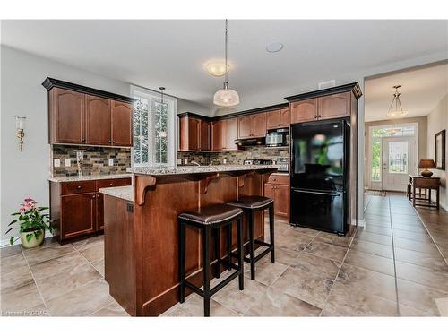 18 Sweeney Drive, Guelph, ON - Indoor Photo Showing Kitchen