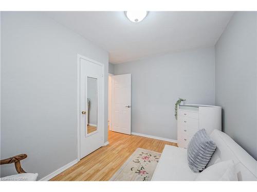 17 Ryan Avenue, Guelph, ON - Indoor Photo Showing Bedroom