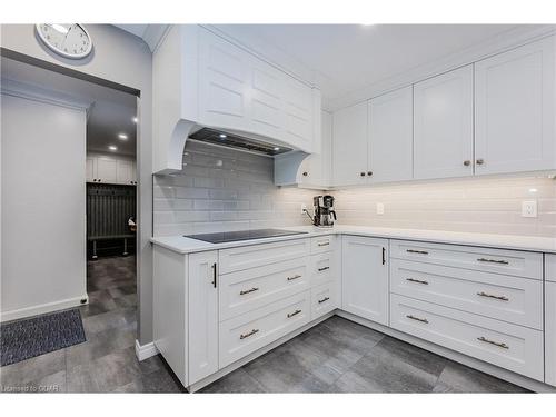 586 Eastgate Walk, Waterloo, ON - Indoor Photo Showing Kitchen