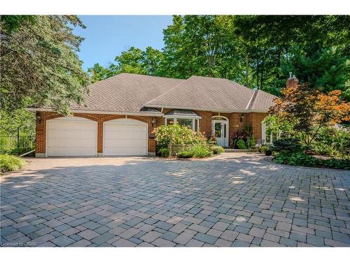 586 Eastgate Walk, Waterloo, ON - Outdoor