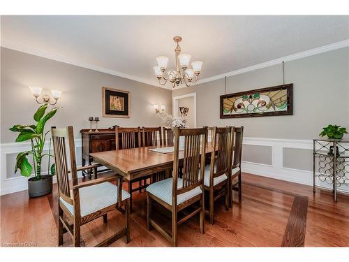 586 Eastgate Walk, Waterloo, ON - Indoor Photo Showing Dining Room