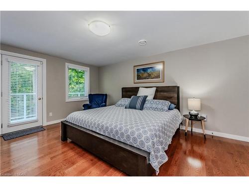 586 Eastgate Walk, Waterloo, ON - Indoor Photo Showing Bedroom