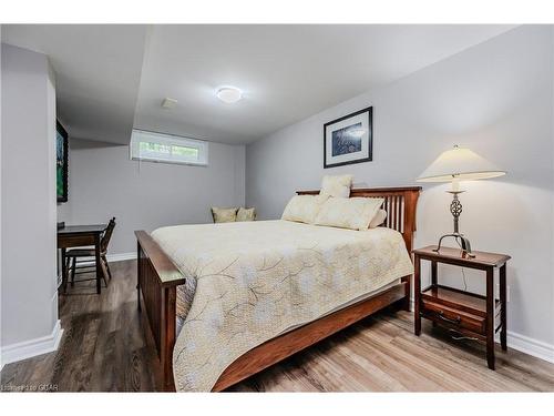 586 Eastgate Walk, Waterloo, ON - Indoor Photo Showing Bedroom