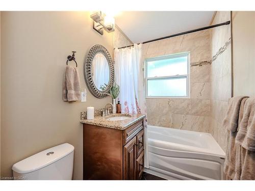 6295 Wellington Road 7, Elora, ON - Indoor Photo Showing Bathroom