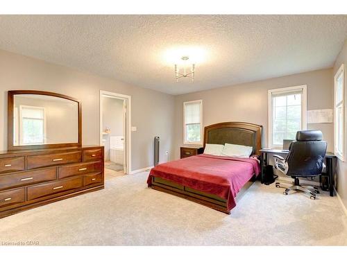 6512 Ellis Road, Puslinch, ON - Indoor Photo Showing Bedroom