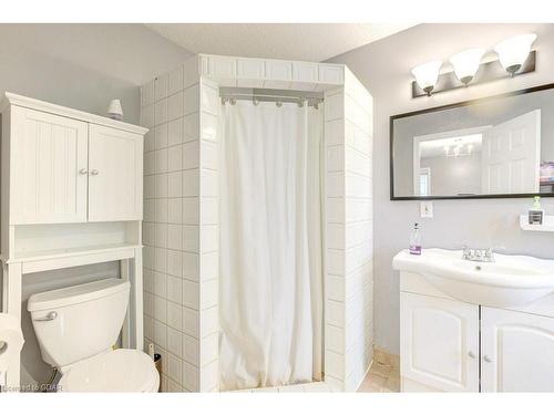 6512 Ellis Road, Puslinch, ON - Indoor Photo Showing Bathroom