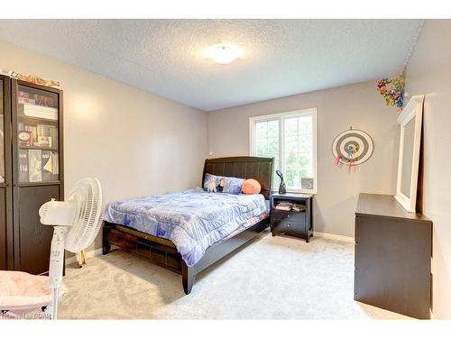 6512 Ellis Road, Puslinch, ON - Indoor Photo Showing Bedroom