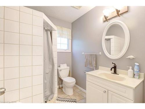 6512 Ellis Road, Puslinch, ON - Indoor Photo Showing Bathroom