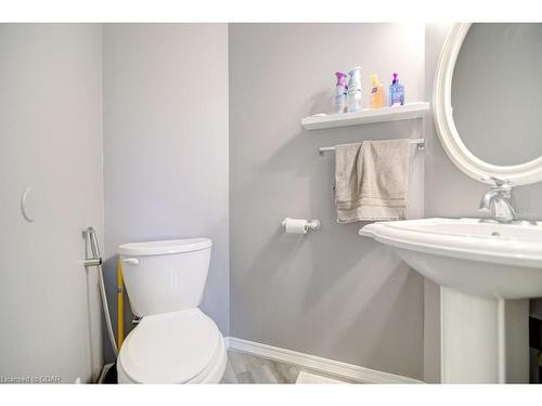 6512 Ellis Road, Puslinch, ON - Indoor Photo Showing Bathroom