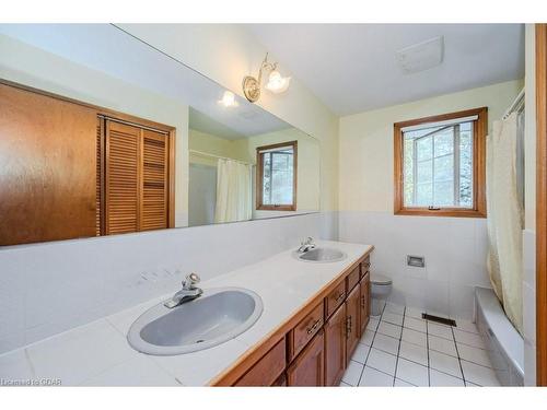 6 Mcelderry Road, Guelph, ON - Indoor Photo Showing Bathroom