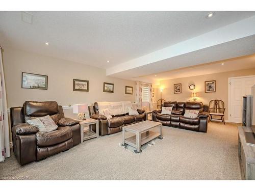 73 Finnie Lane, Elora, ON - Indoor Photo Showing Living Room