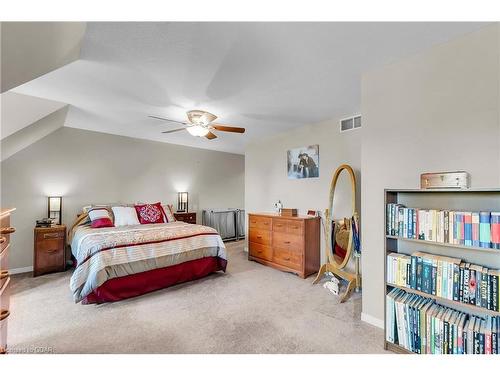 17 Abbeywood Cres Crescent, Guelph, ON - Indoor Photo Showing Bedroom