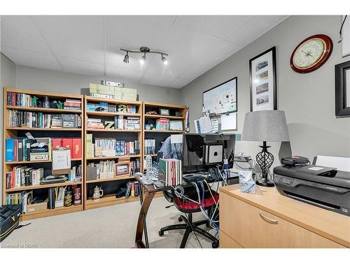 17 Abbeywood Cres Crescent, Guelph, ON - Indoor Photo Showing Office