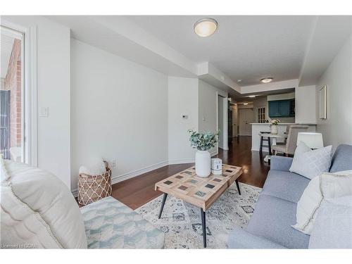 204-245 Scotland Street, Fergus, ON - Indoor Photo Showing Living Room