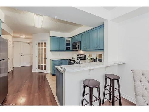 204-245 Scotland Street, Fergus, ON - Indoor Photo Showing Kitchen