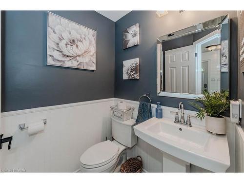 18 Gaw Crescent, Guelph, ON - Indoor Photo Showing Bathroom