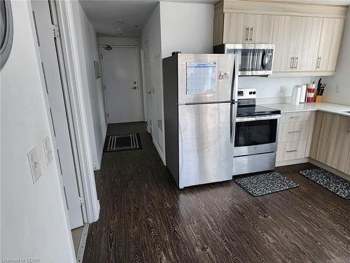 2305-158 King Street N, Waterloo, ON - Indoor Photo Showing Kitchen